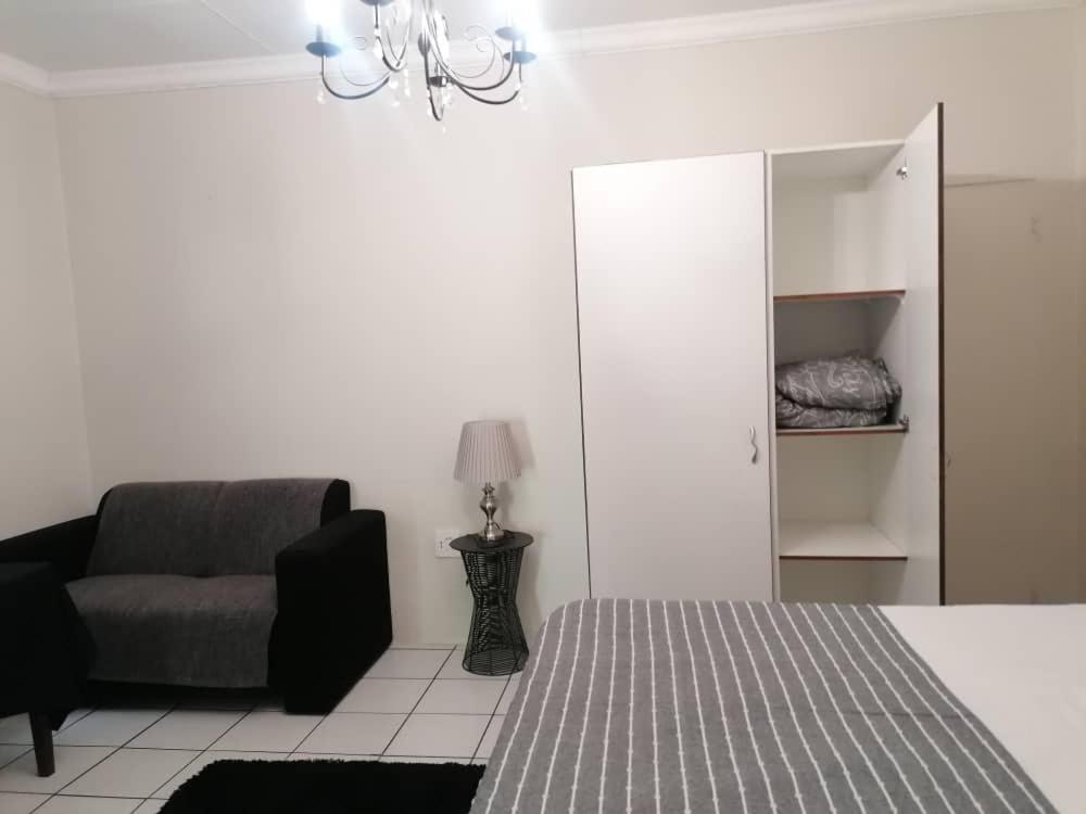 Travel North Guesthouse Τσουμέμπ Εξωτερικό φωτογραφία