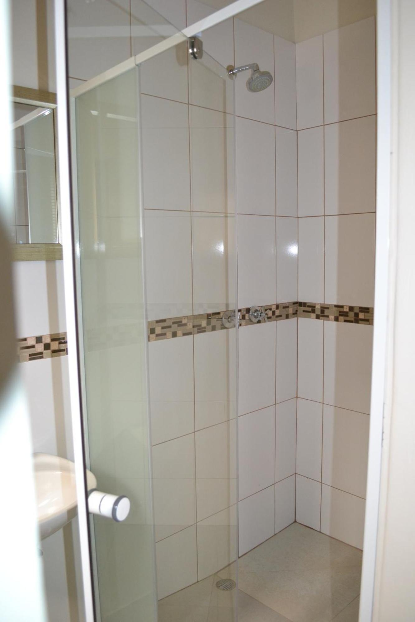 Travel North Guesthouse Τσουμέμπ Εξωτερικό φωτογραφία